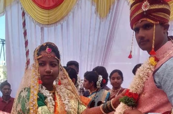 Couple Shubhum and Pooja on their wedding day